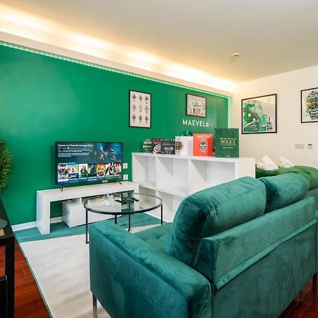 Maevela Apartments - Top Floor Rolex Themed Studio Apt Inside The Cube, Mailbox - Free Netflix & Wifi Бирмингем Экстерьер фото