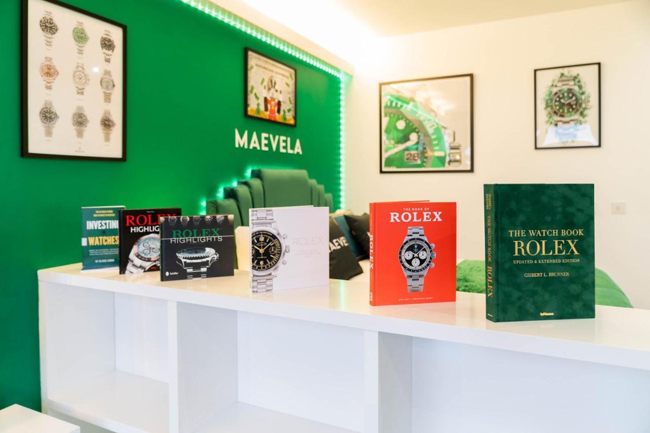 Maevela Apartments - Top Floor Rolex Themed Studio Apt Inside The Cube, Mailbox - Free Netflix & Wifi Бирмингем Экстерьер фото