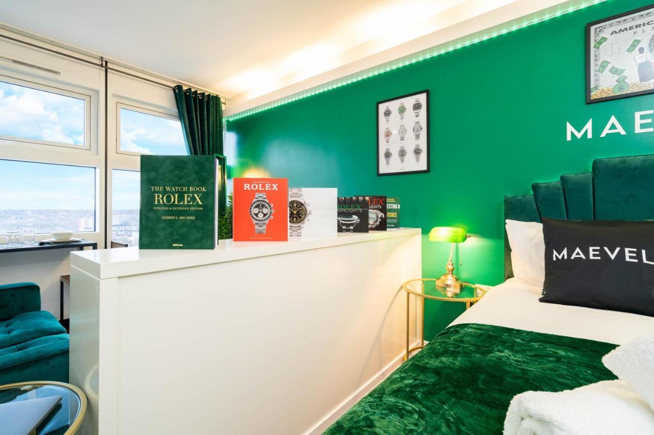 Maevela Apartments - Top Floor Rolex Themed Studio Apt Inside The Cube, Mailbox - Free Netflix & Wifi Бирмингем Экстерьер фото